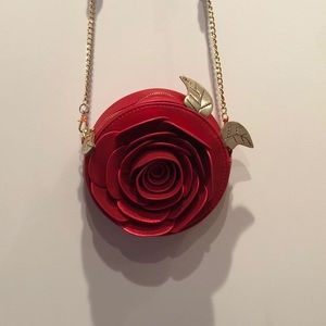 DANIELLE NICOLE ENCHANTED ROSE CROSSBODY BAG